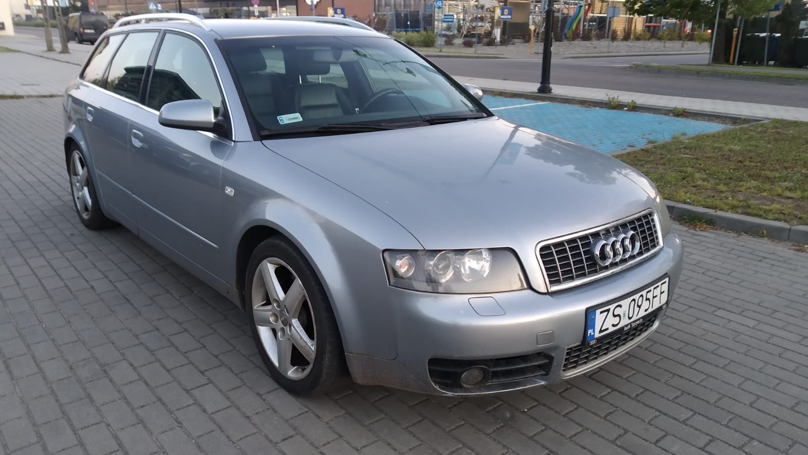 Audi A4, 1.8T 195 Koni, S-line , LPG, BOSE, Skóry