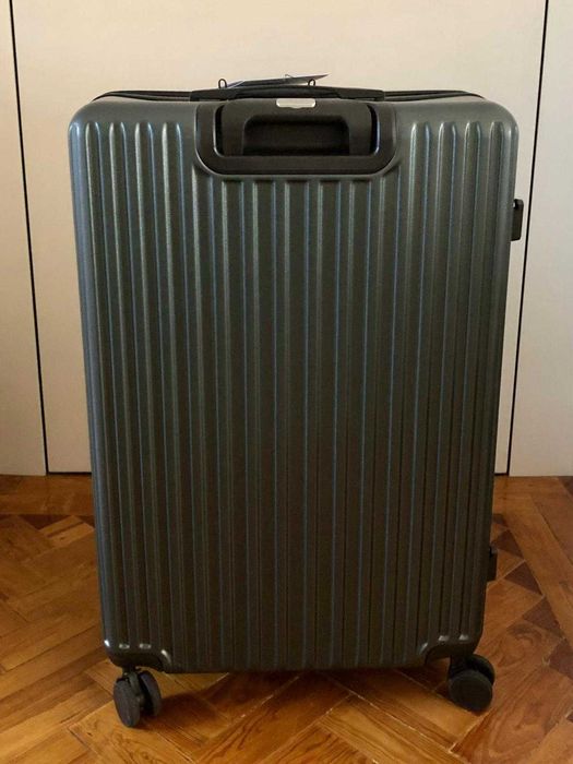 VENDO: Mala de Porão Japão, verde