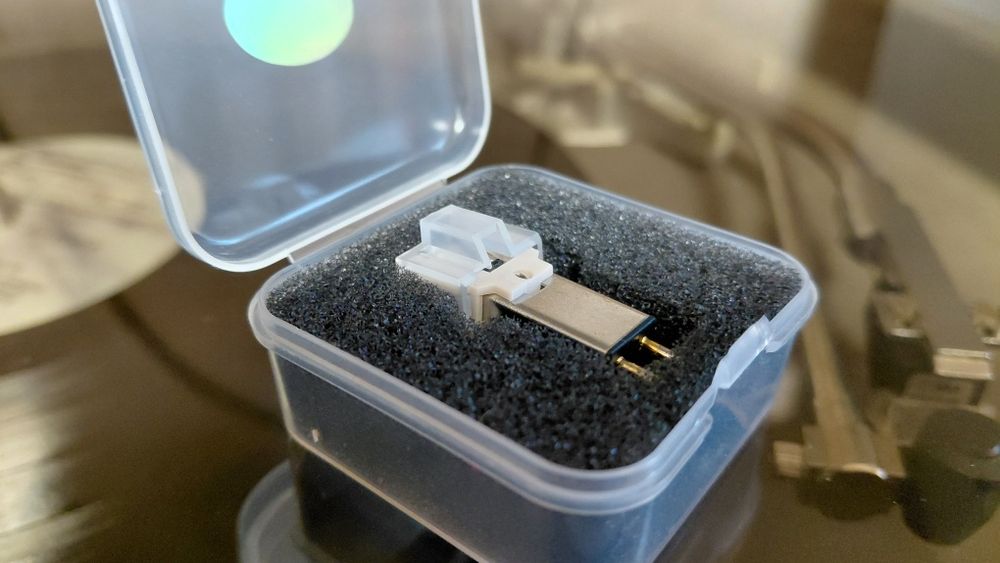 Головка для винилового проигрывателя.