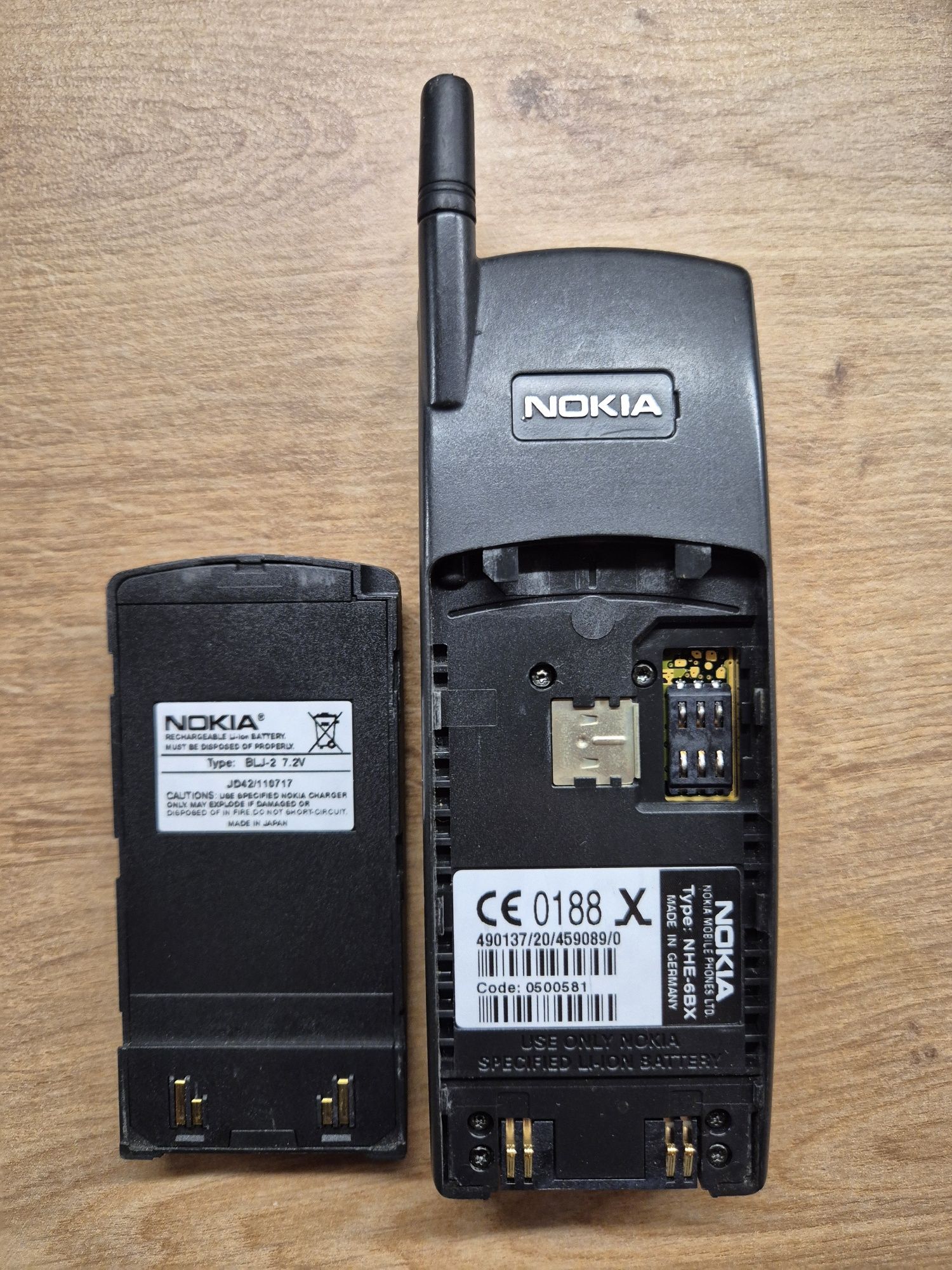 Telefon komórkowy Nokia 8110 NHE-6BX