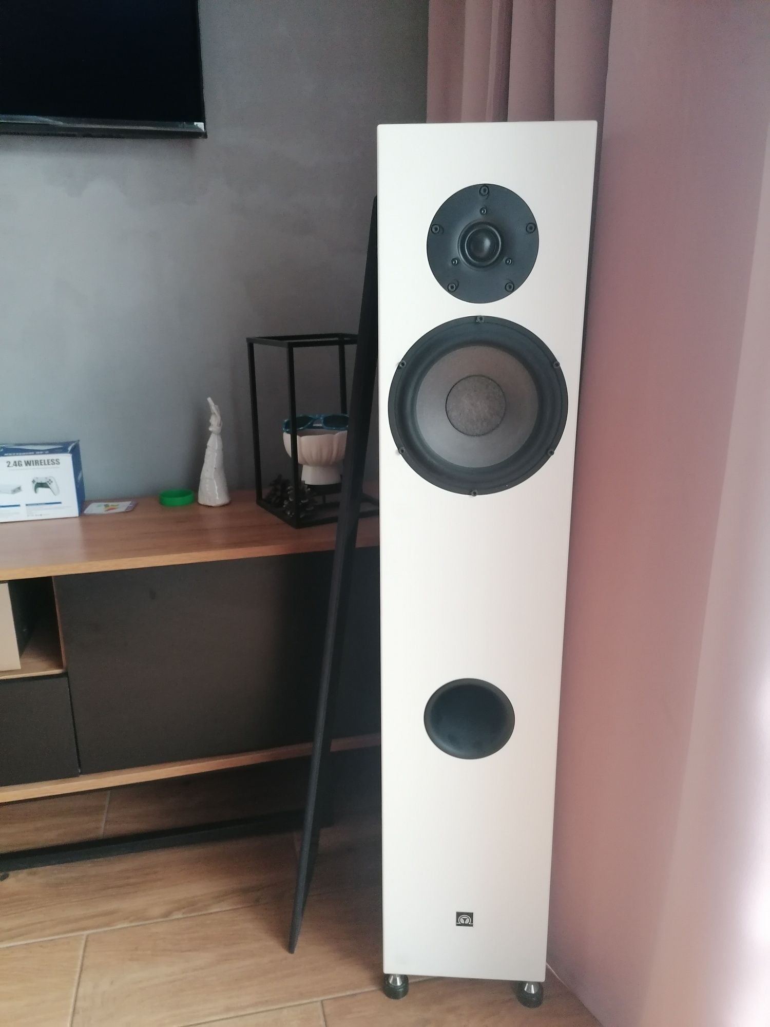 AKKUS Monolith F1