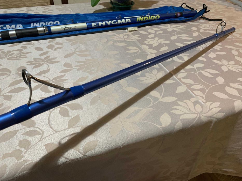 Cana de pesca surfcasting Vercelli Enigma Indigo, Carreto, Tripé