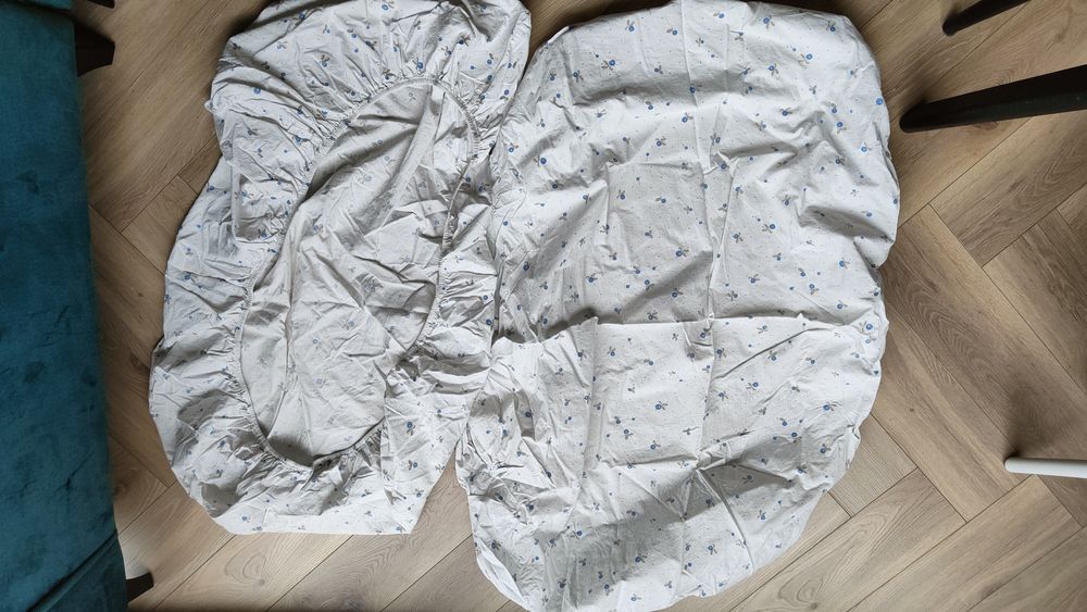 2 prześcieradła z gumką Ikea