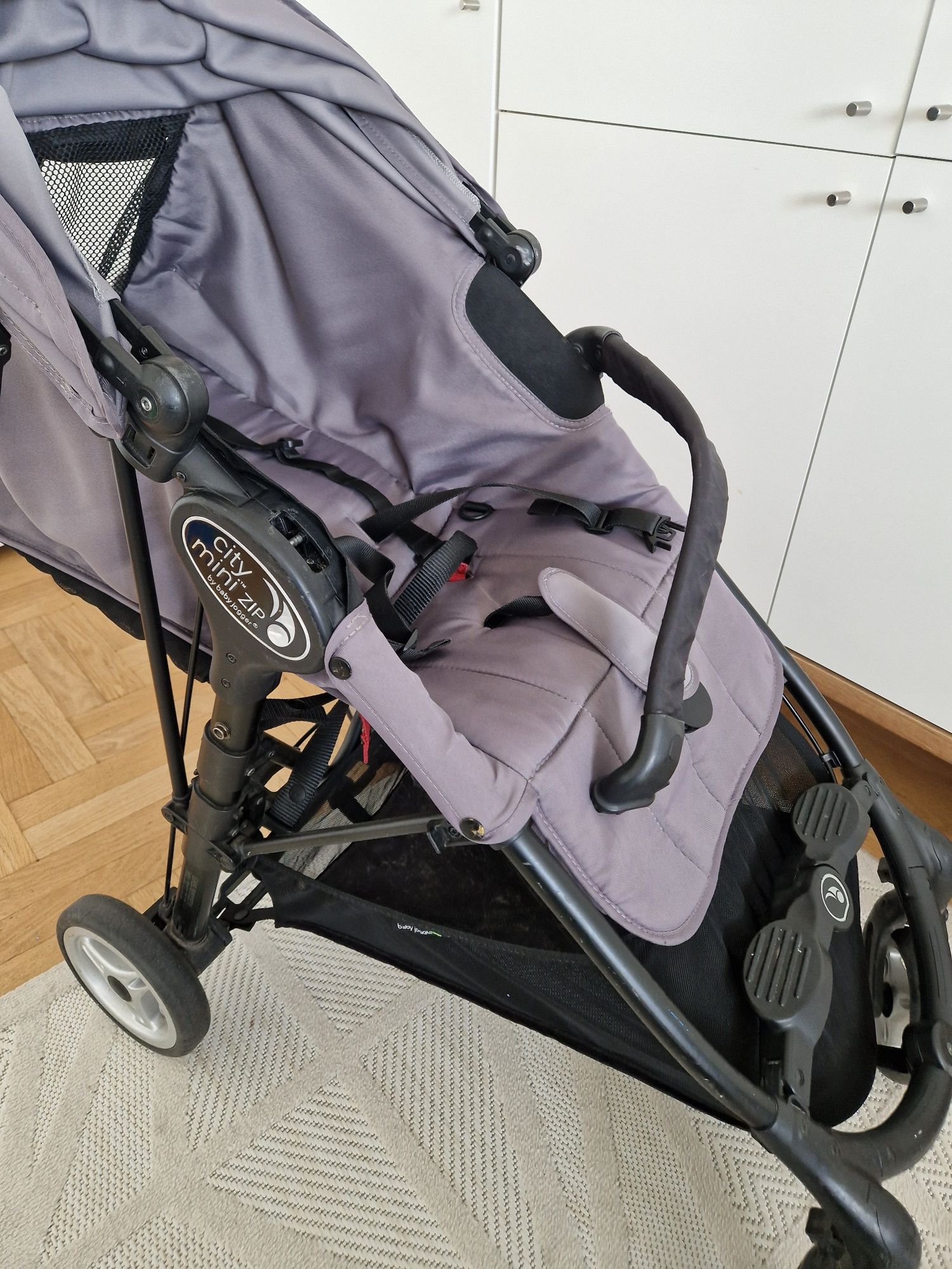 Spacerówka CITY MINI ZIP BABY JOGGER - stan bardzo dobry / rewelacyjny