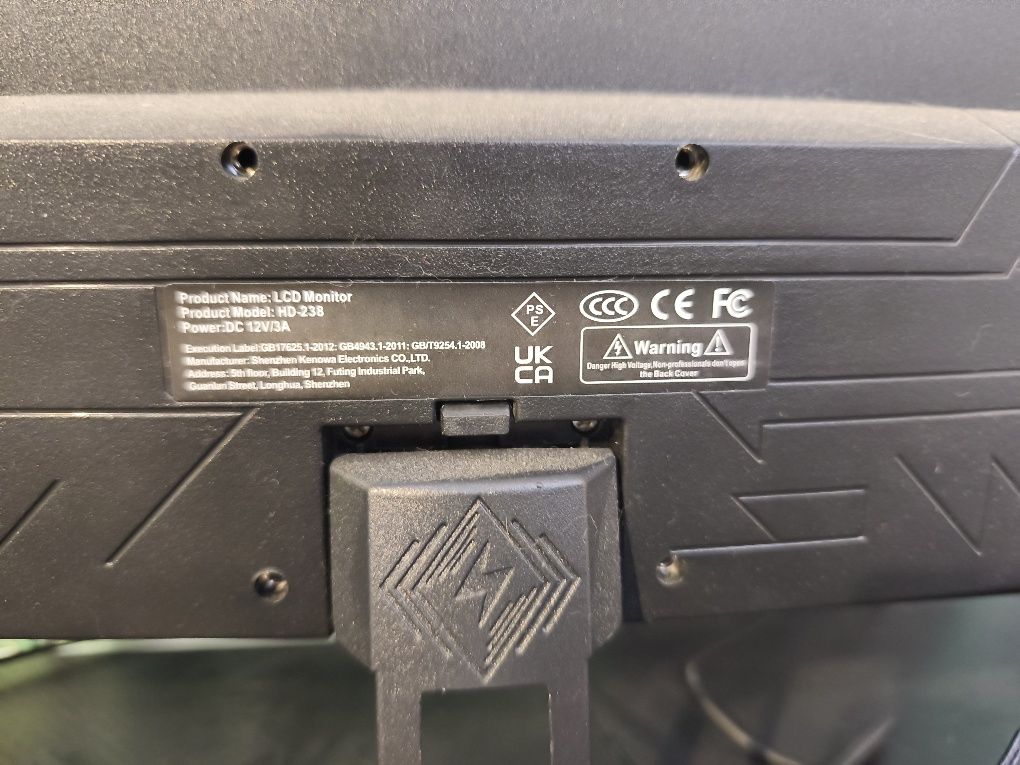 Monitor prechen 24 cale