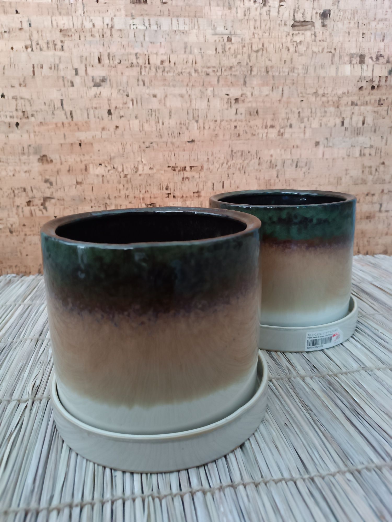 Vasos tricolor com prato