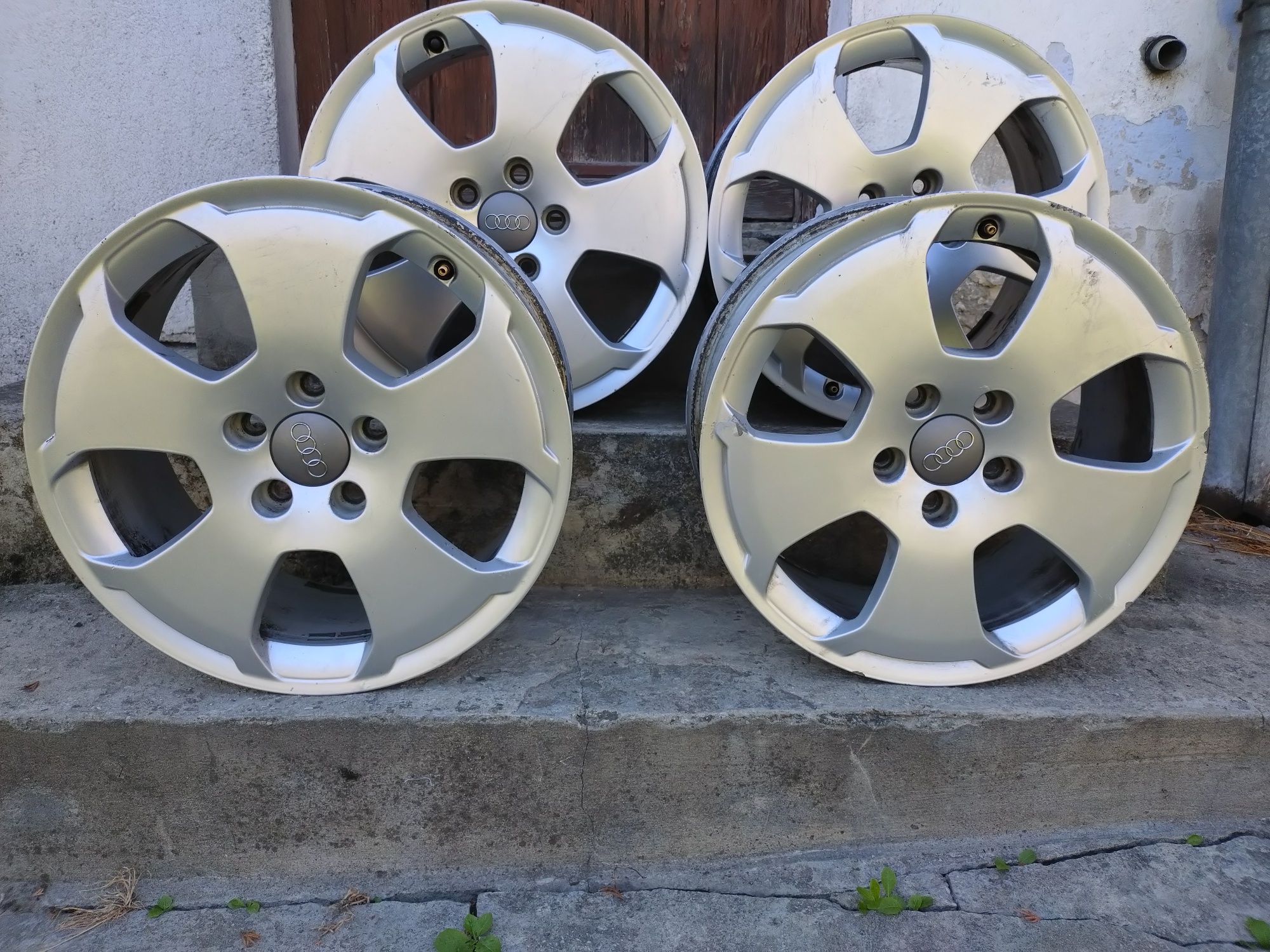 Alufelgi r17 Audi A3 8p