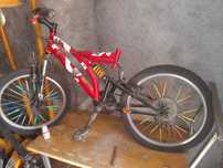 Bicicleta todo o terreno - BTT