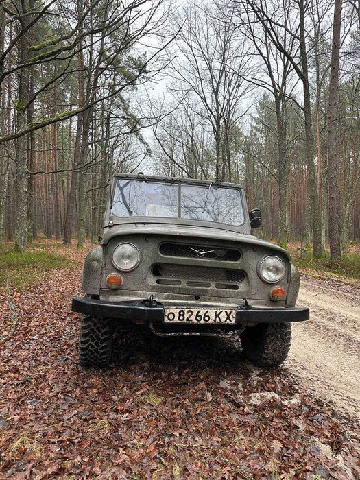 Продам уаз бобік на обичних мостах