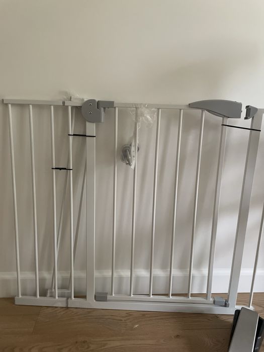 Barierka zabezpieczająca rozporowa