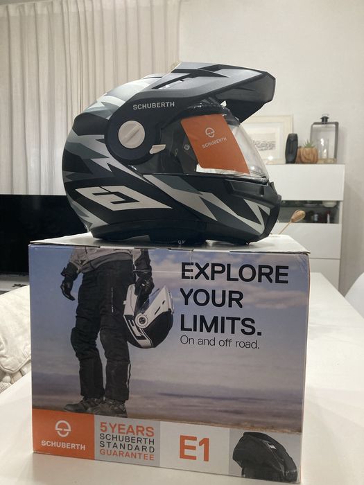 Capacete Schuberth E1 Rival NOVO - Tamanho S