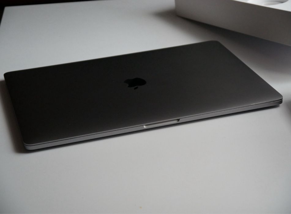 MacBook Pro 15 2019 | i7 2,6Ghz | 16GB | 512GB | 92% Акб!