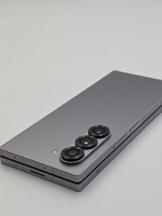 Samsung Galaxy Z Fold6 512GB GRATIS FOLIA, 4 ETUI GWARANCJA 6 miesięcy