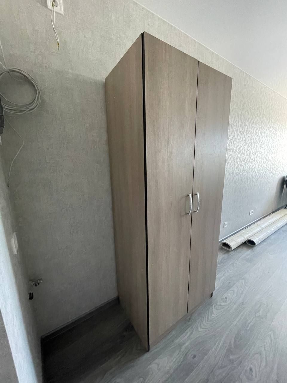 Продам новый двухдверный шкаф — собран, не использовался