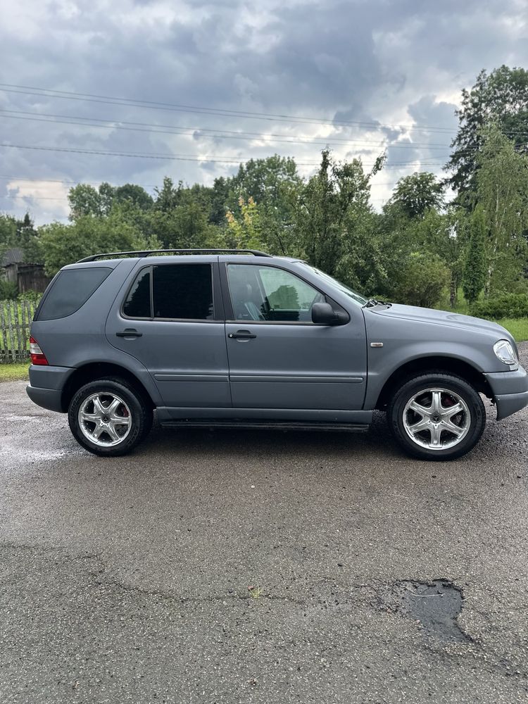 Продам мерс ml163 2.7 диз