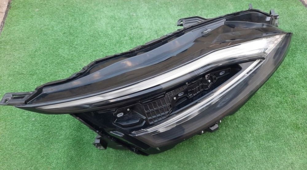 Farol direito qashqai j12