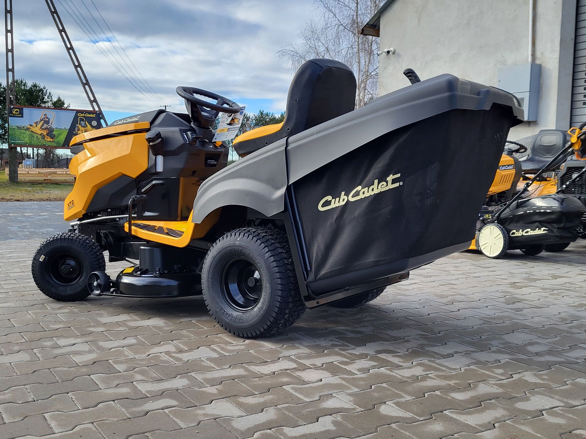 Cub Cadet XT2 PR95 V2 Kawasaki 18KM traktorek kosiarka