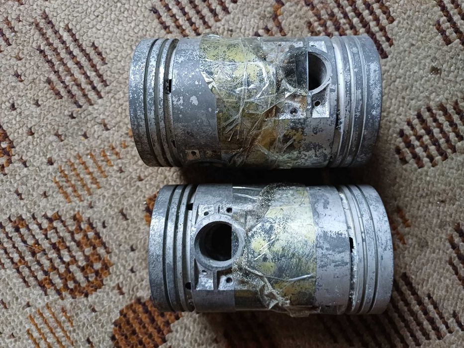 Поршні двигуна ВАЗ 21011, 79,4