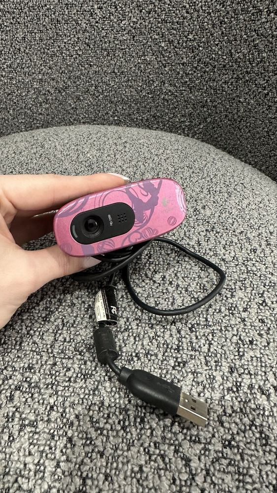 Продам веб-камеру Logitech HD 720p (кастомний дизайн)