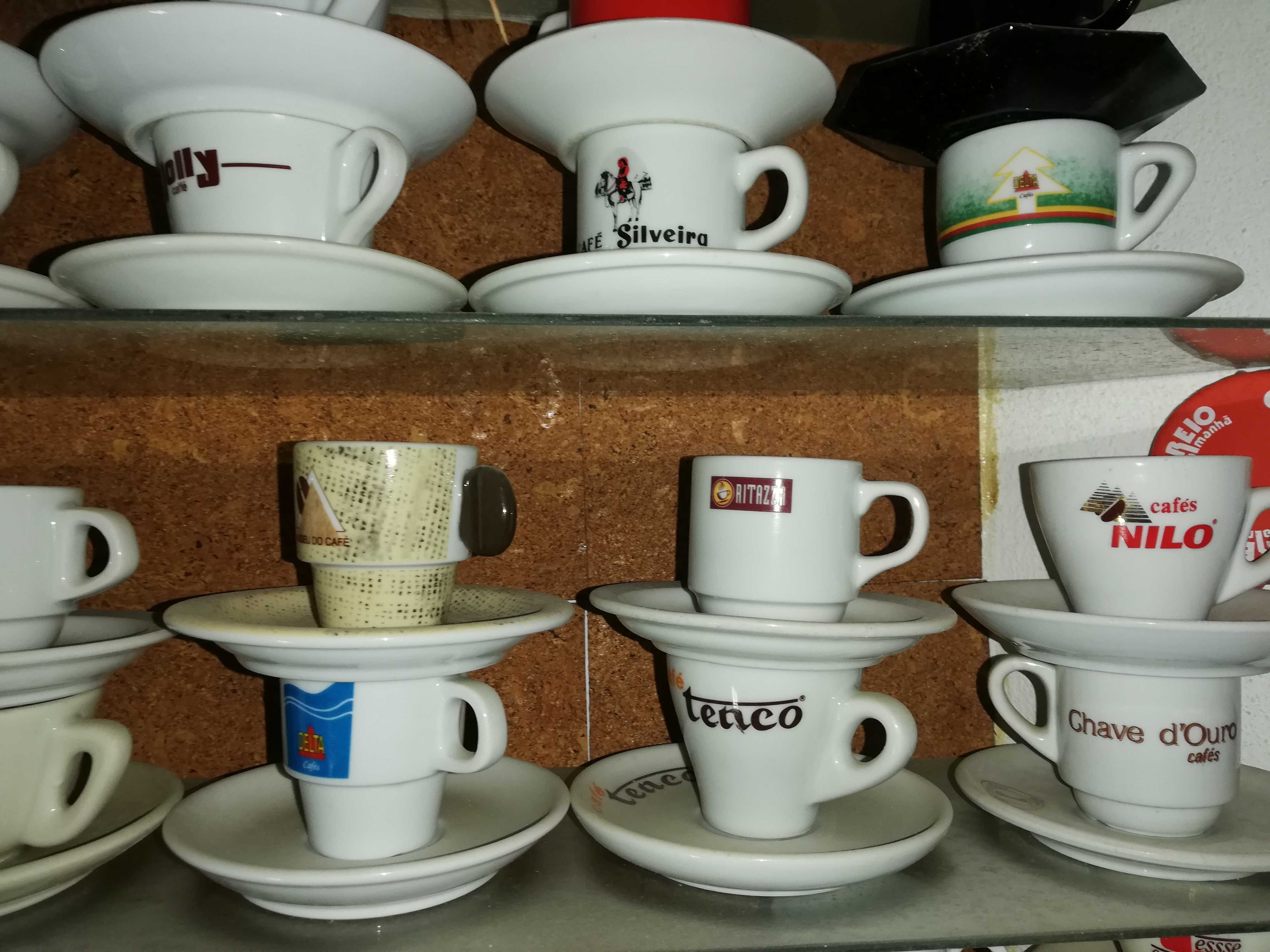 130 Chávenas de café - colecção