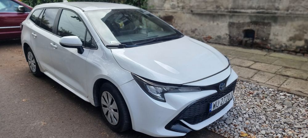 Toyota Corolla 1.8 Hybryda LPG – wynajem TAXI lub PRYWATNIE