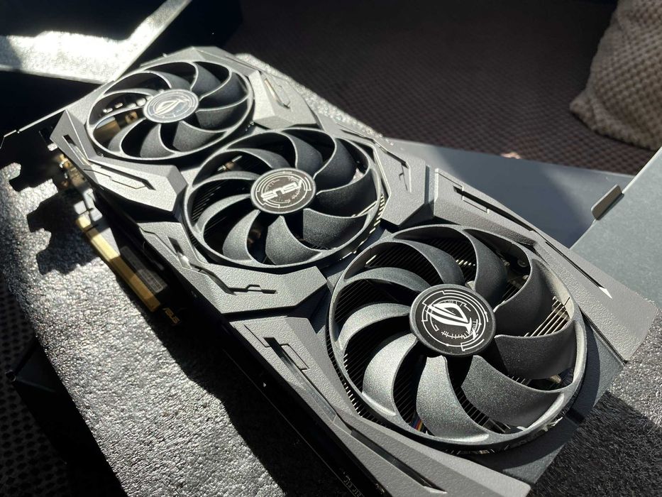 Asus GeForce ROG Strix RTX 2060 SUPER Gaming Evo 8 GB