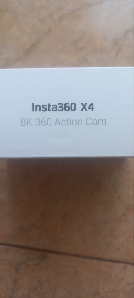 Insta360 X4 + Акумулятор + SD картка + Кабель