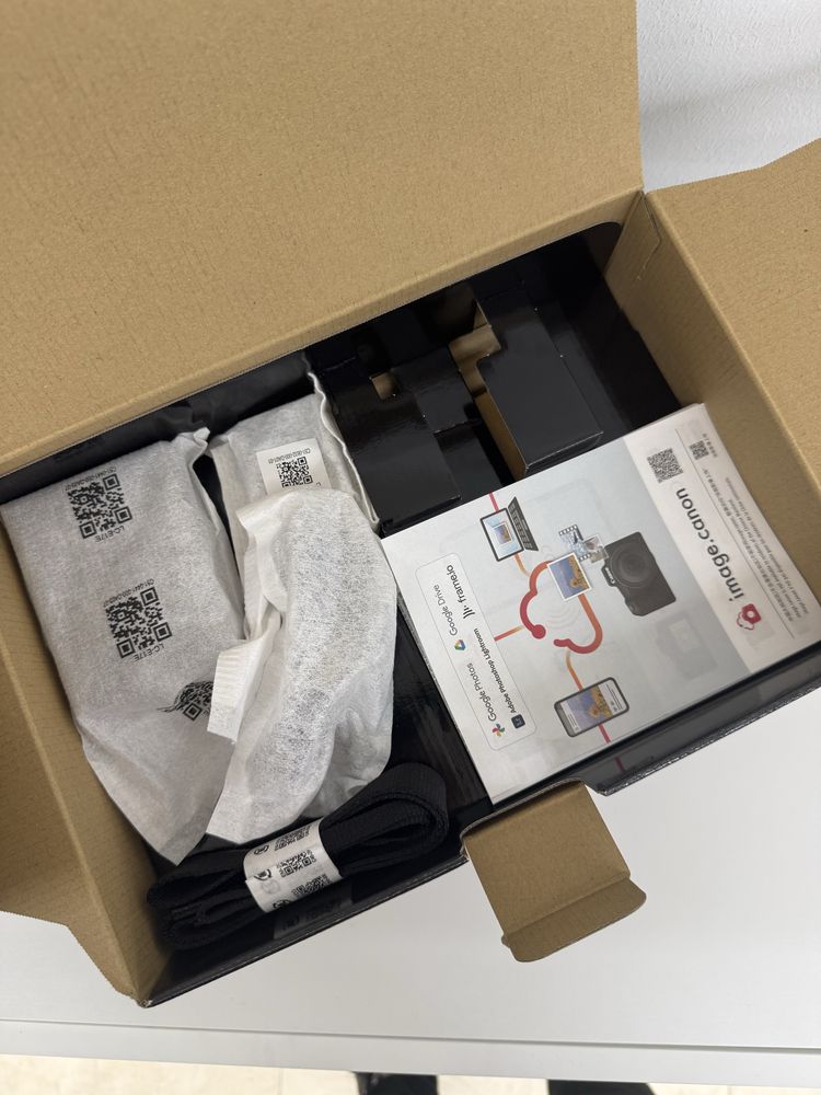 Canon EOS R50V Nova na Caixa
