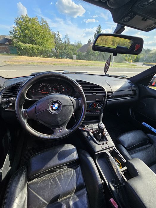 BMW E36 Compact 323ti California Exclusive Edition herllot