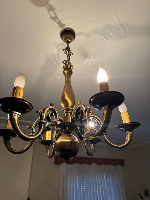 Vendo candeeiro teto e 6 parede