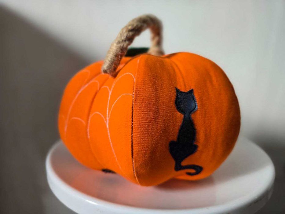 Хелловін декор. Інтер'єрна іграшка гарбуз “Джек” — ручна робота, осінн