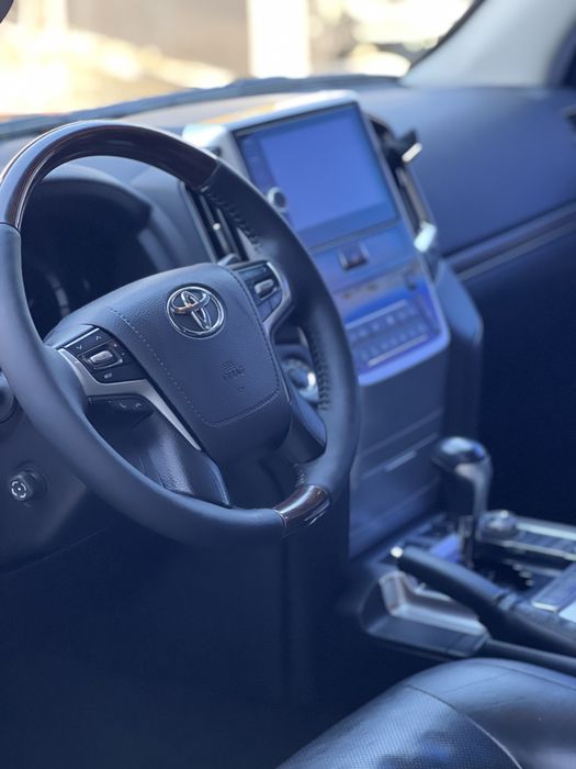 Прокат Toyota Land Cruiser 200, Оренда авто Київ, Аренда авто Киев