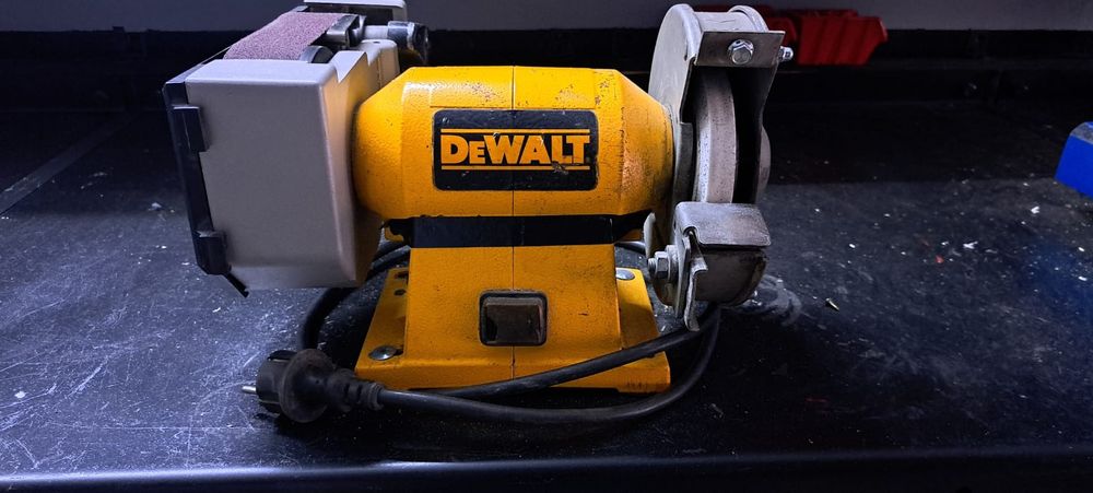 Szlifierka taśmowa DeWalt DW753