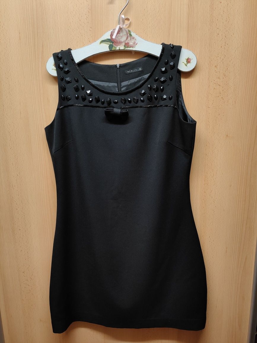 sukienka typu Mała czarna