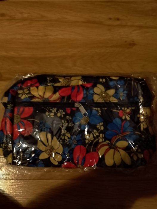 Nowa torebka cross body
