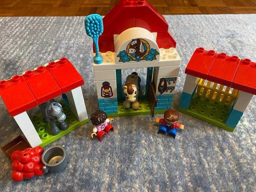 klocki LEGO Duplo stajnia, zwierzątka, mix klocków