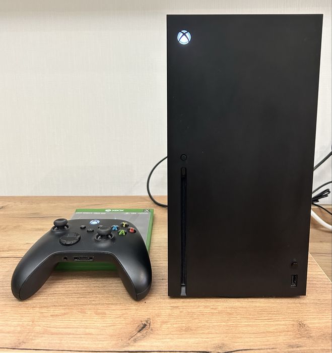 Xbox Series X 1TB + Hitman 3