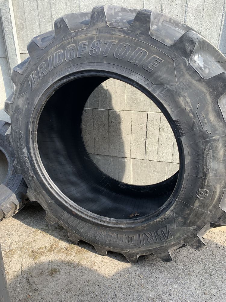 Шина 1 шт нова 650/65 R42 Bridgestone 650 65 42