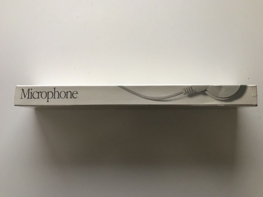 Microfone "vintage" Macintosh de 1990, selado