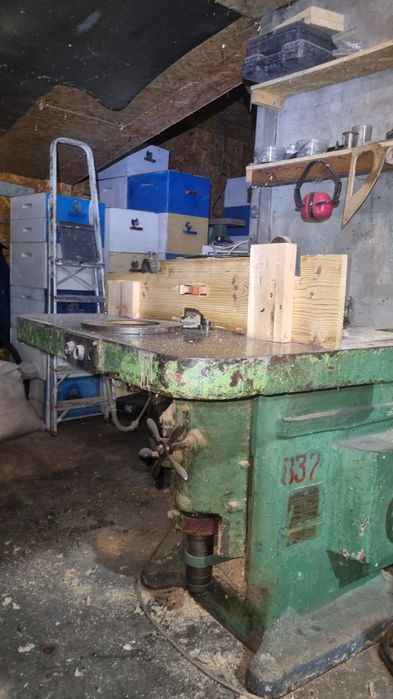 Фрезерний станок