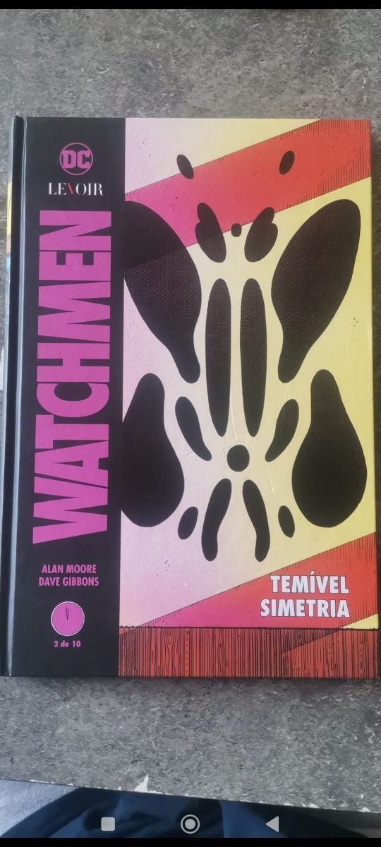 Pacote 4 livros Watchmen Cap. 1-4

27 euros

4 livros Watchmen Cap. 1-