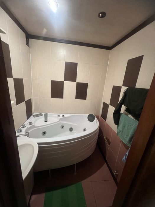 Продам 3 кімнатну квартиру, центр міста