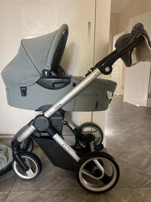 Коляска Mutsy Evo 2в1 (люлька + прогулянковий блок)