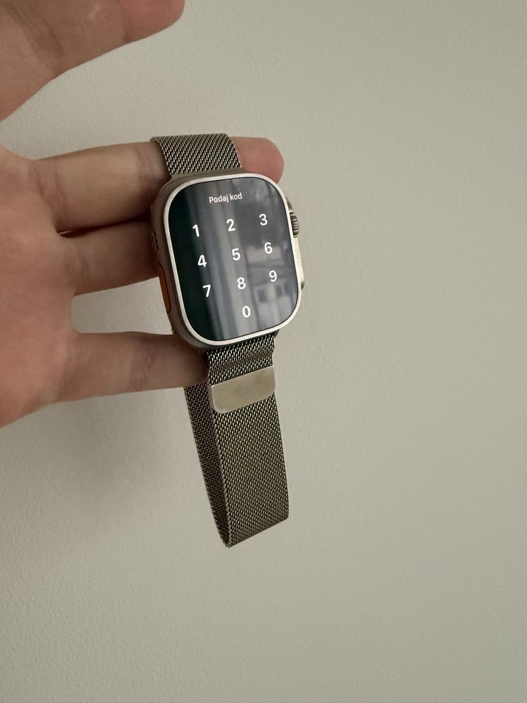 Apple Watch Ultra Titanium + Apple Bransoleta mediolańska 45 mm złota