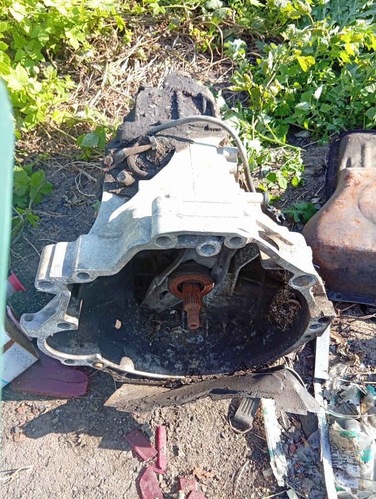 Коробка передач AUDI 80 Б/У