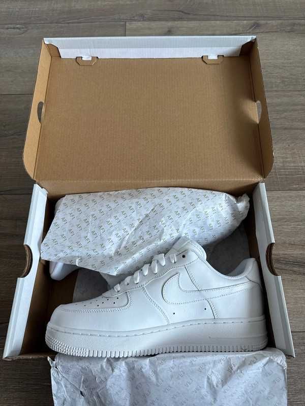 Nike Air Force 1 Low '07 White R.40