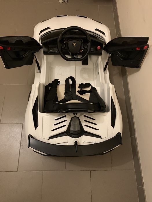 Детский электромобиль  LAMBORGHINI на радиоуправлении