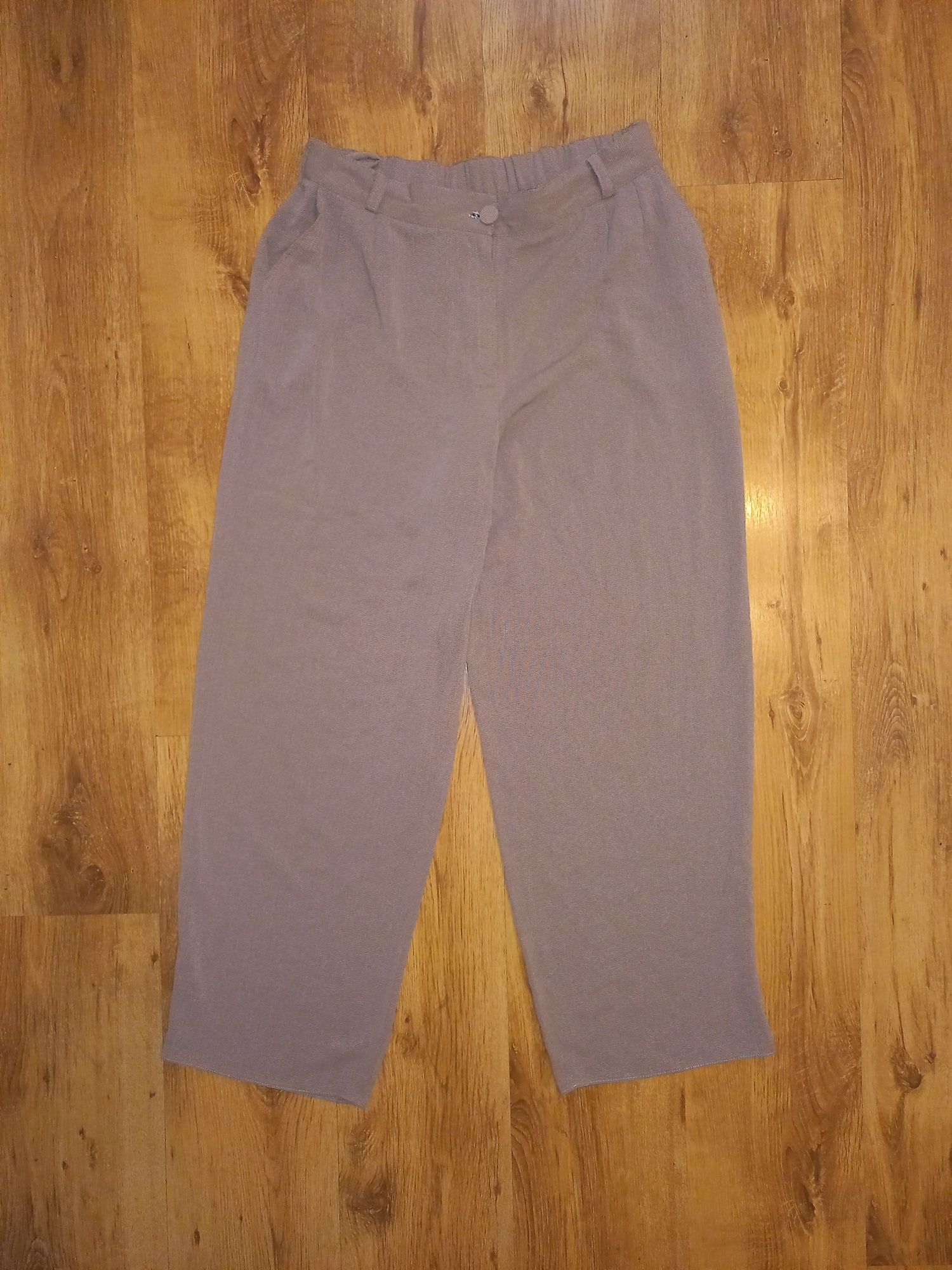 Beżowe  spodnie damskie z szerokimi nogawkami | r. 42 (XL)