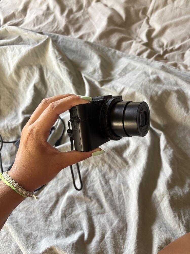 Máquina sony RX100 II