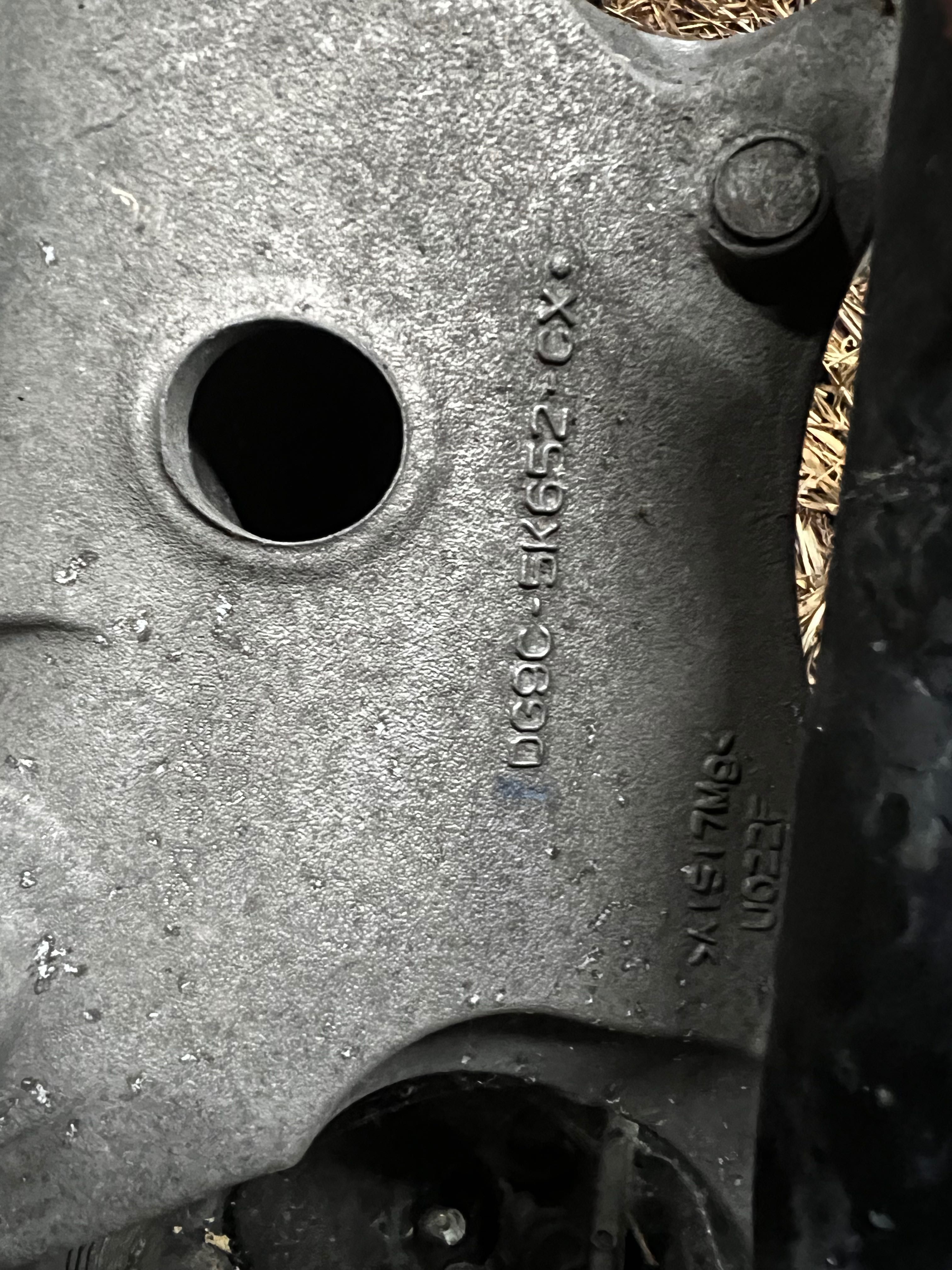 Ford Mondeo Mk-5 Zawieszenie lewe tył Kompletne Wachacz Piasta